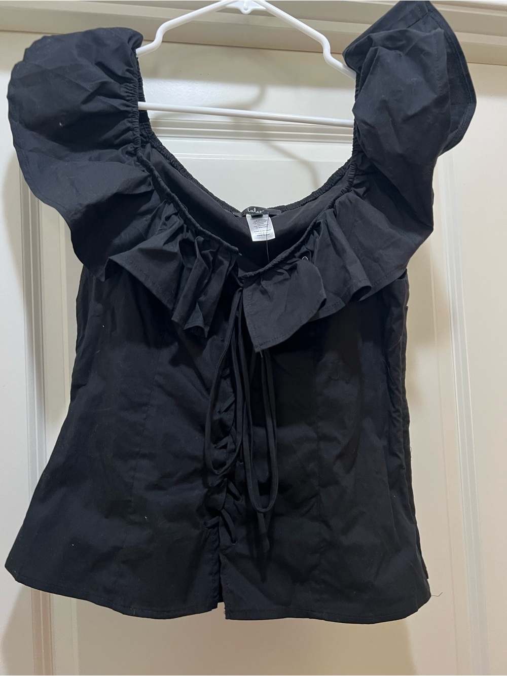 Lulu's Black Ruffle-Trim Off-the-Shoulder Tie Blouse